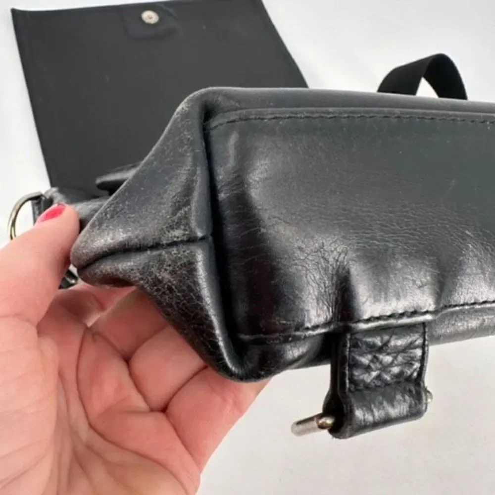 Vintage Village Tannery‎ By Sevestet Men's Large Black Leather Messenger Bag